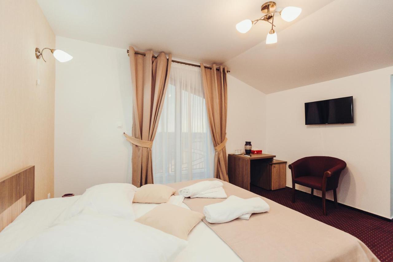 Pensiunea Casa Hortopan Târgu Jiu Zewnętrze zdjęcie