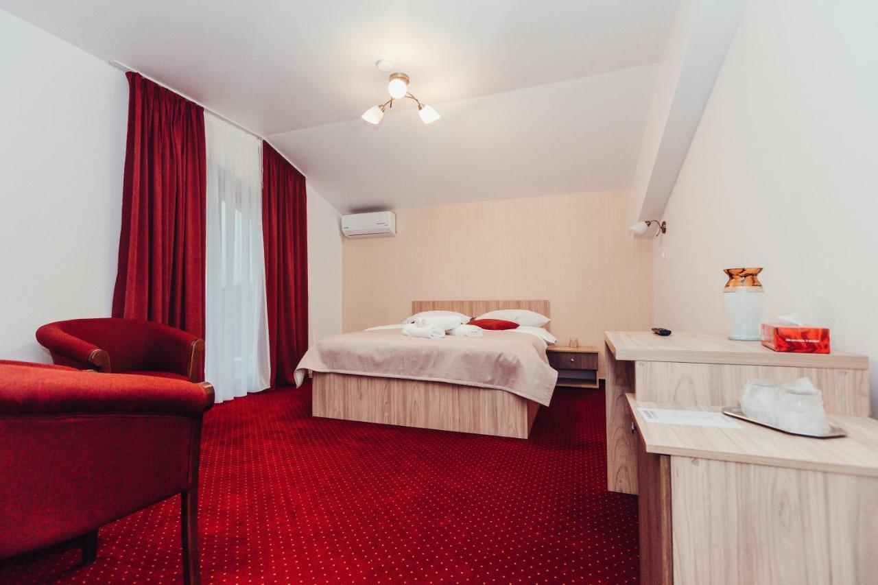 Pensiunea Casa Hortopan Târgu Jiu Zewnętrze zdjęcie